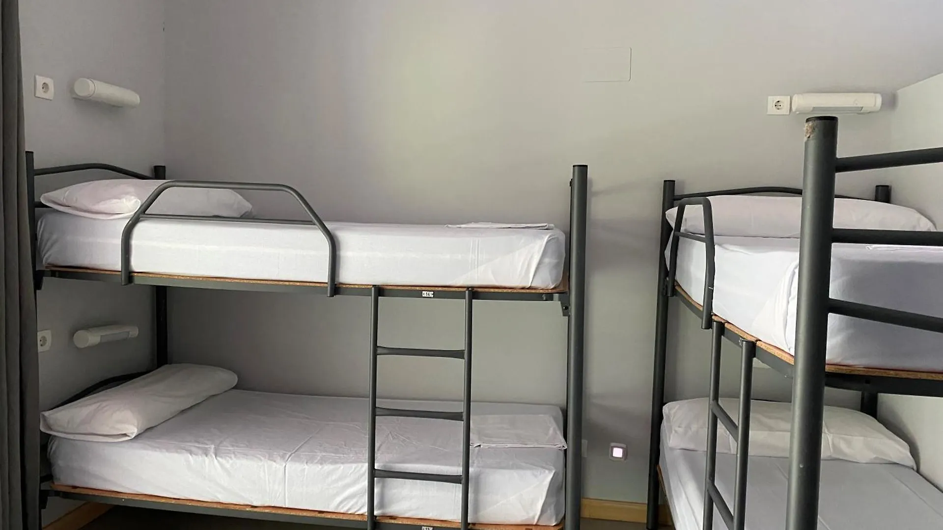 Vandrarhem Albergue De Villava